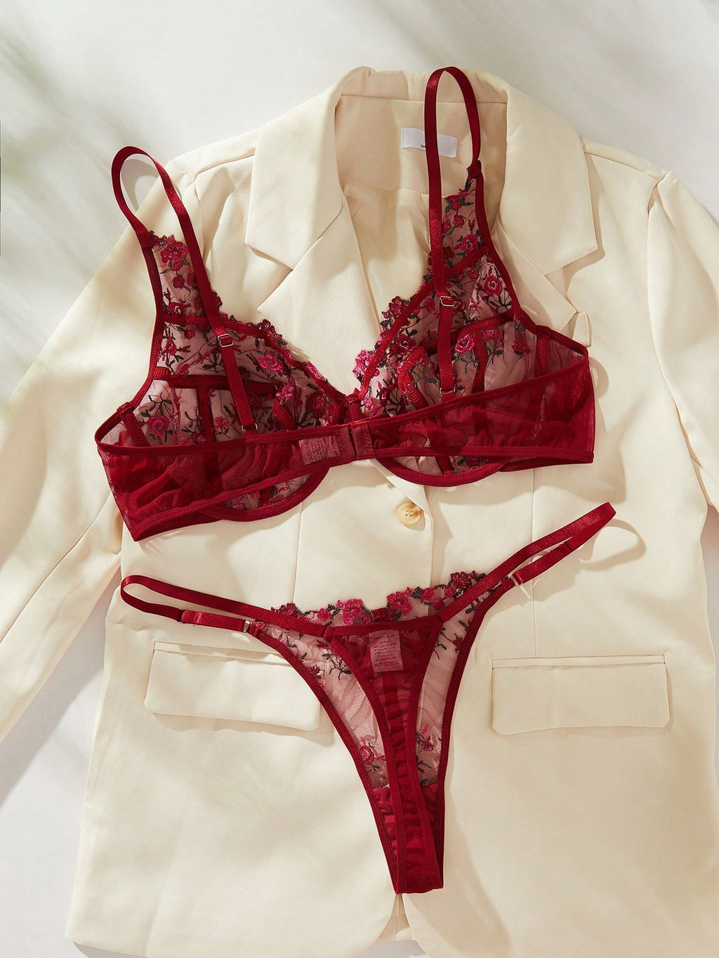 Curvy Burgundy Red Garden